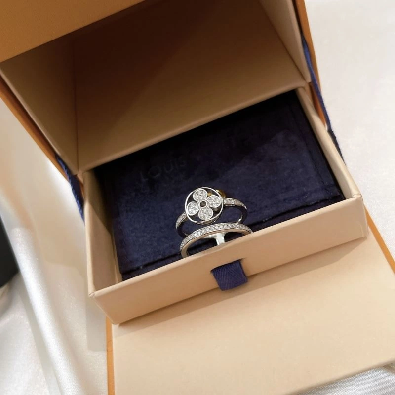 Trendsetting Louis Vuitton Rings 251005