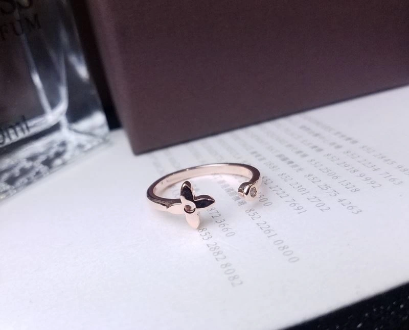 Louis Vuitton Rings Flexible 250999