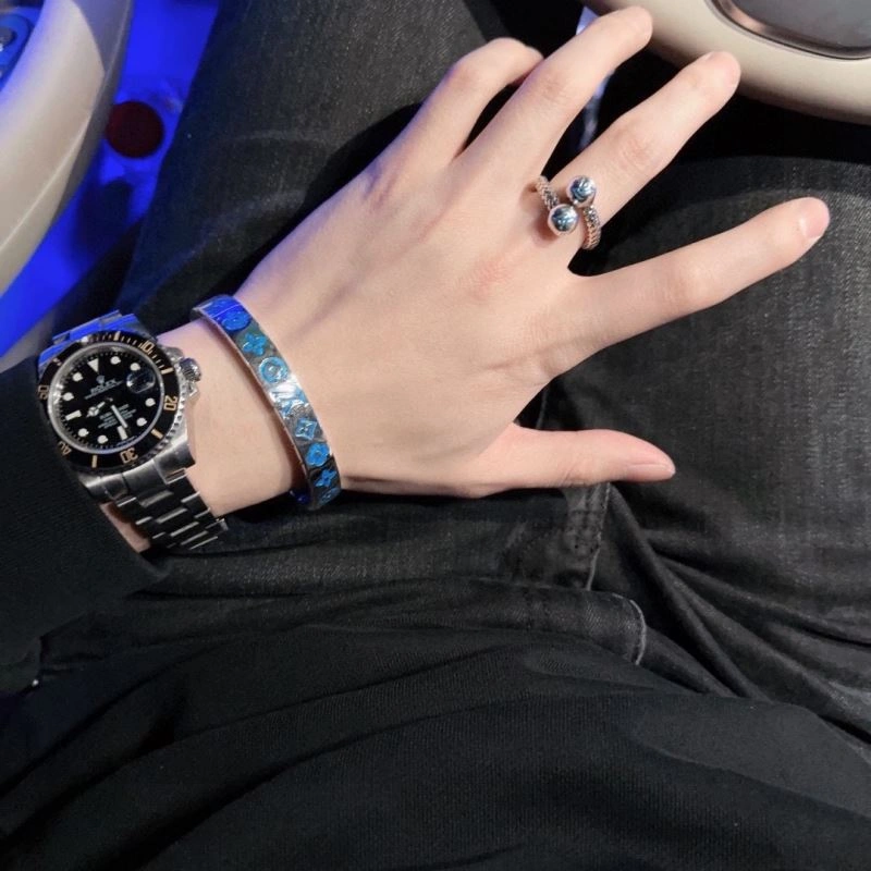 Louis Vuitton Rings Bright 250351
