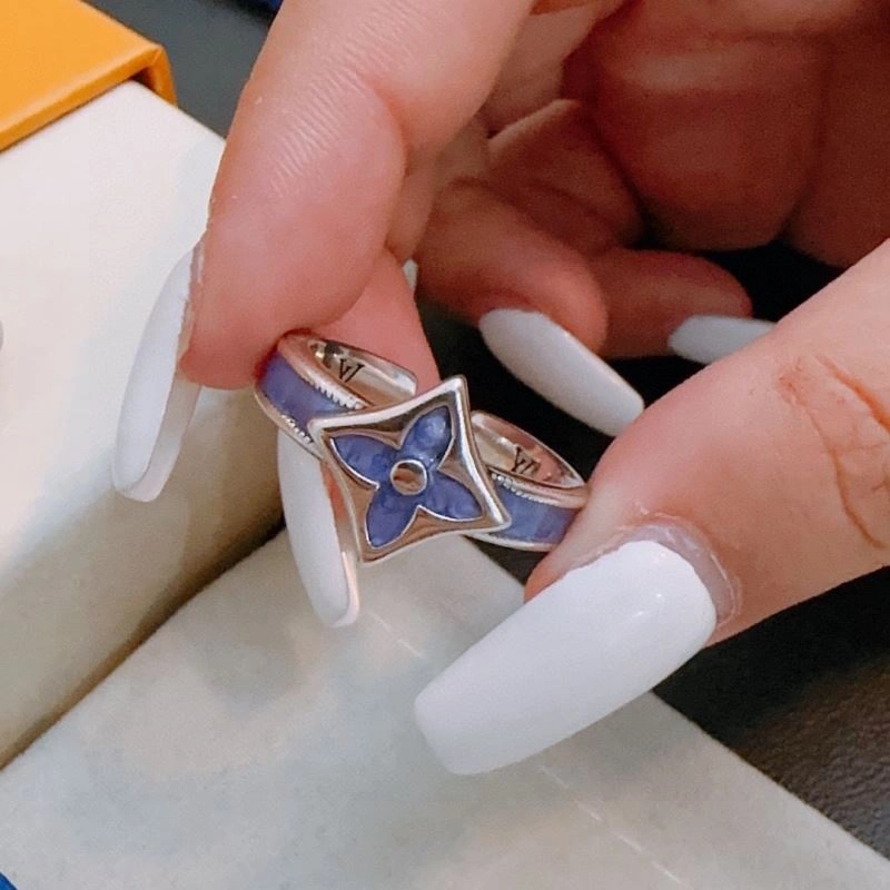Louis Vuitton Rings Unisex 250323