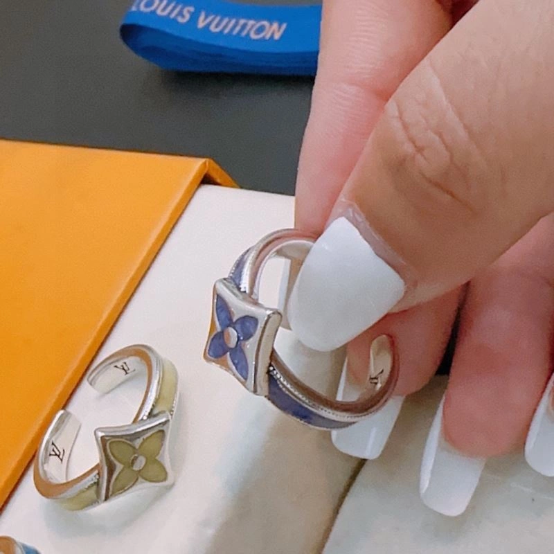Louis Vuitton Rings Unisex 250323