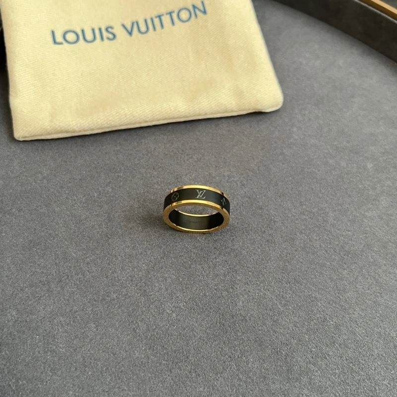 Refined Louis Vuitton Rings 250343