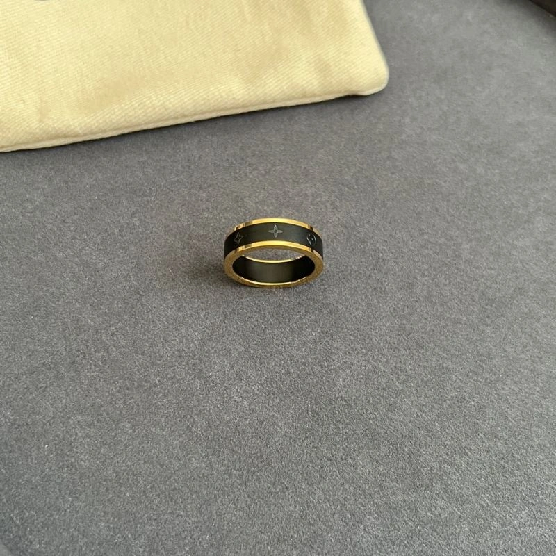 Refined Louis Vuitton Rings 250343