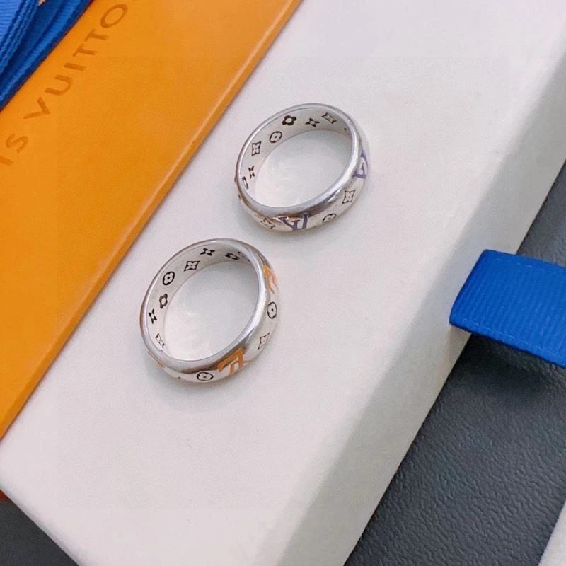 Bright Louis Vuitton Rings 250337