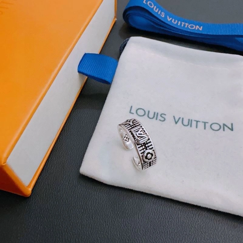 WellDesigned Louis Vuitton Rings 249961