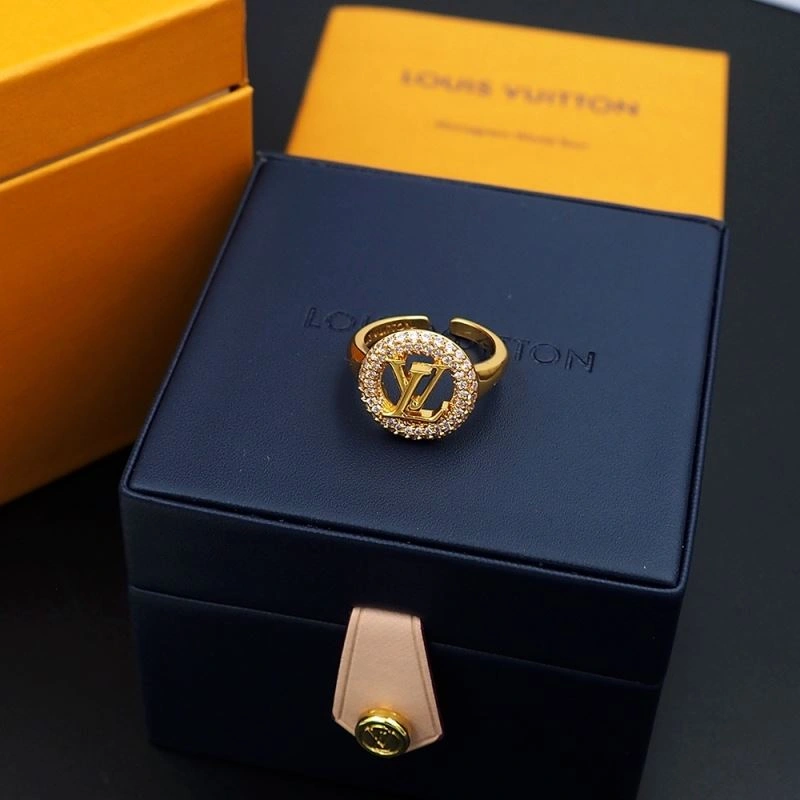 EyeCatching Louis Vuitton Rings 249973