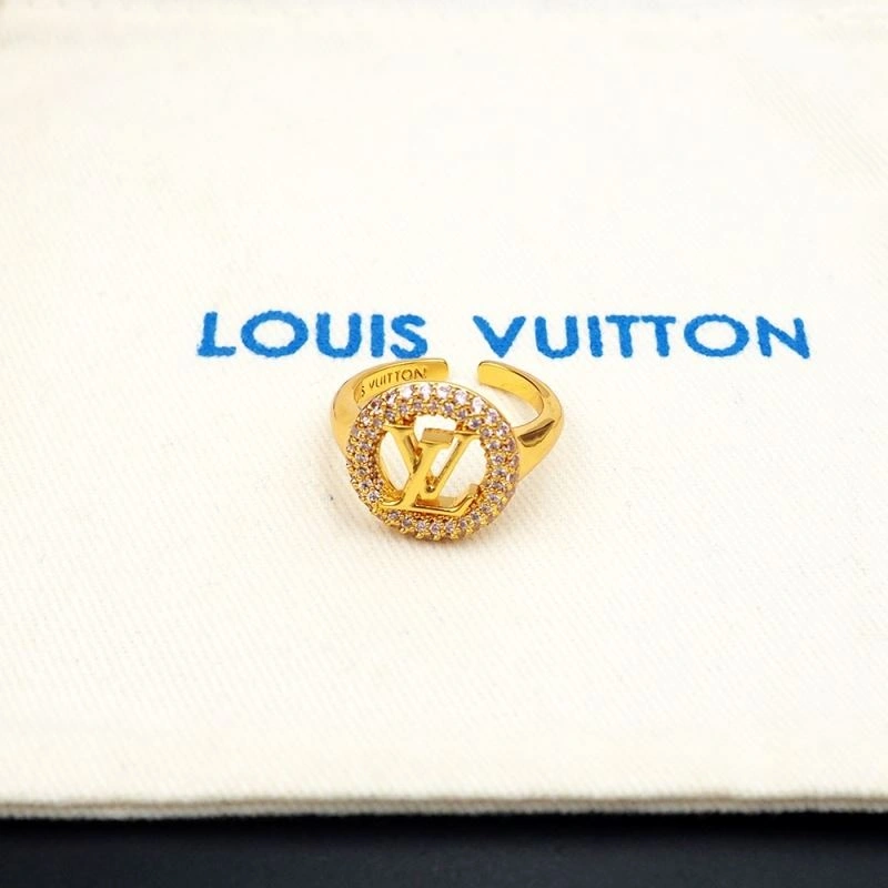 EyeCatching Louis Vuitton Rings 249973
