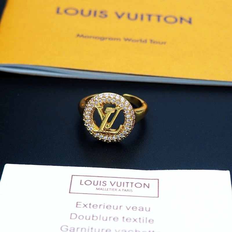 EyeCatching Louis Vuitton Rings 249973