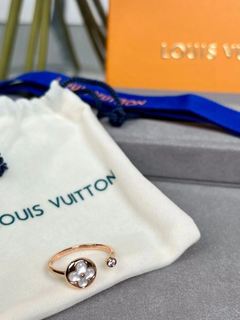 MoistureWicking Louis Vuitton Rings 249970