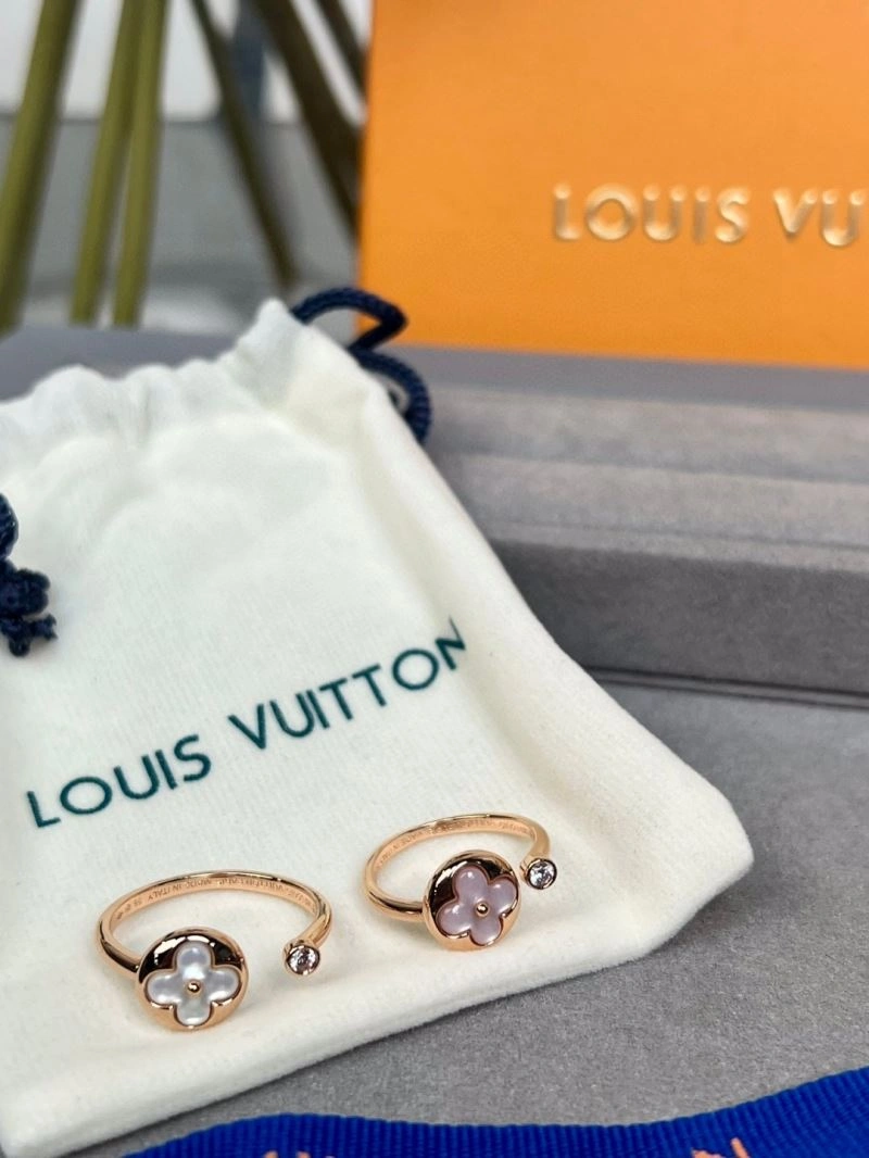 MoistureWicking Louis Vuitton Rings 249970