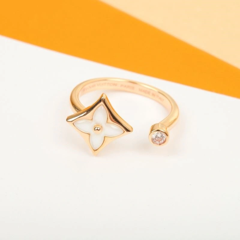 Louis Vuitton Rings Elegant 249667