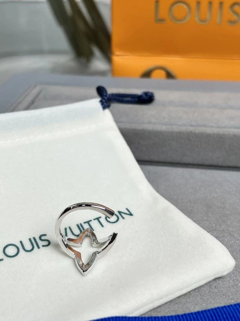 MultiPurpose Louis Vuitton Rings 249655