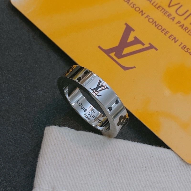 FashionForward Louis Vuitton Rings 249220
