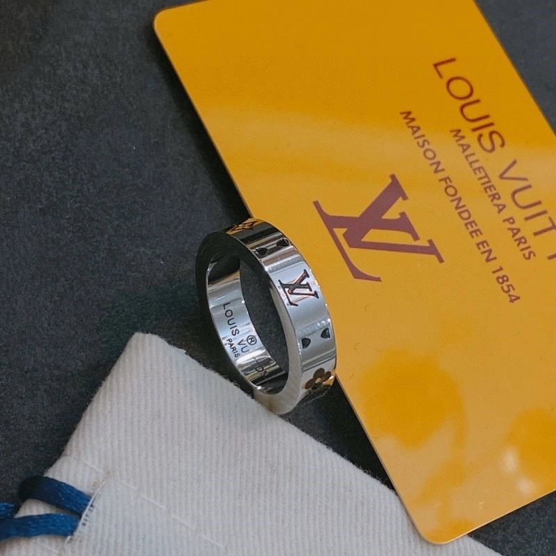 FashionForward Louis Vuitton Rings 249220