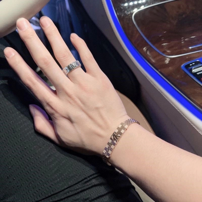 Louis Vuitton Rings TimelessDesign 249200