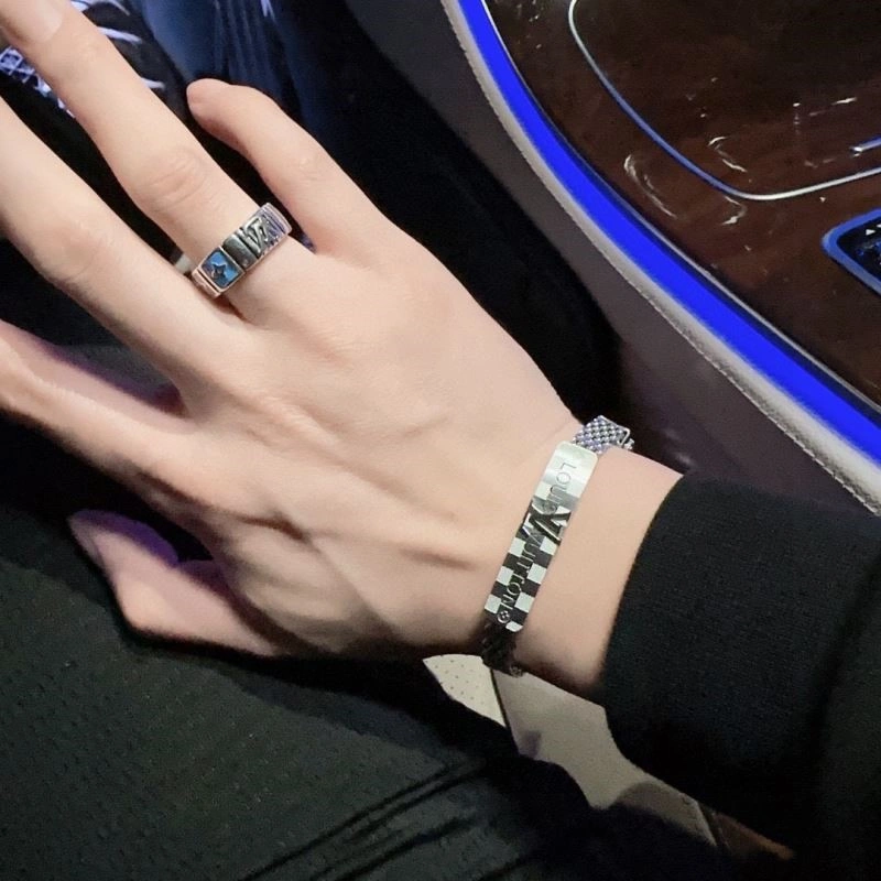 RelaxedFit Louis Vuitton Rings 249197