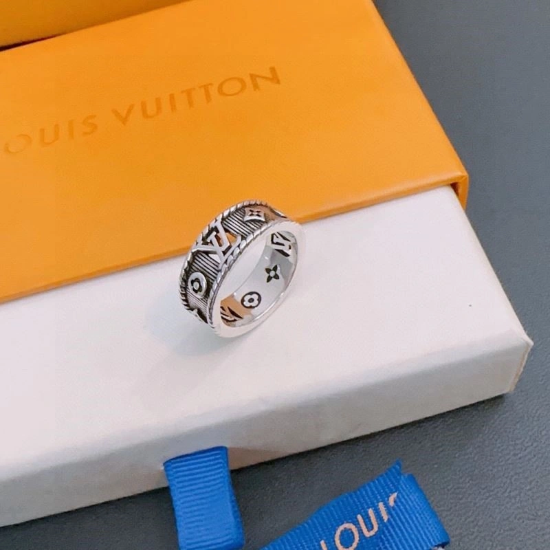 Louis Vuitton Rings Stylish 249214