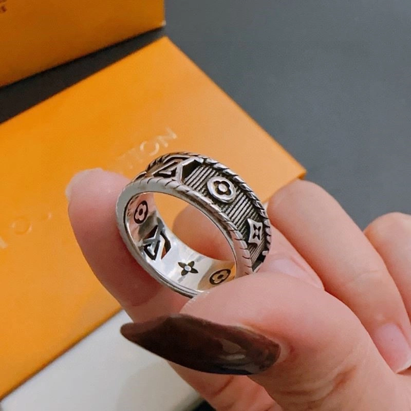 Louis Vuitton Rings Stylish 249214
