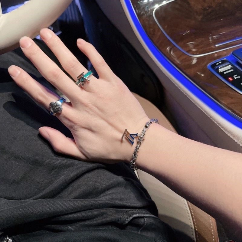 Louis Vuitton Rings Effortless 249219