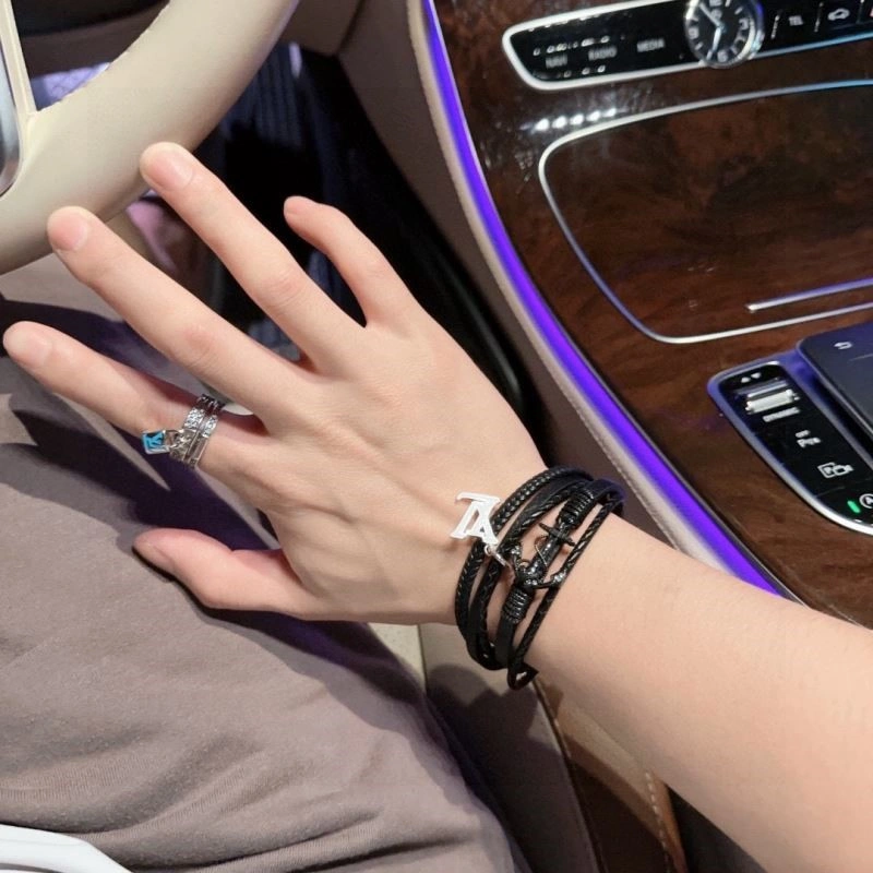 Louis Vuitton Rings Sporty 249190