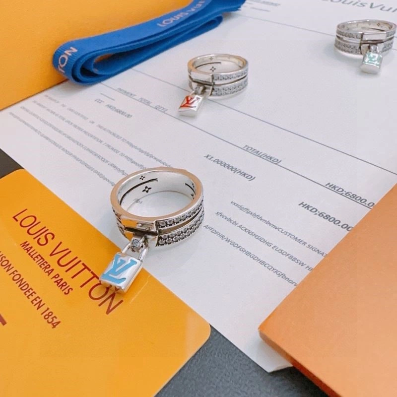 Louis Vuitton Rings Sporty 249190