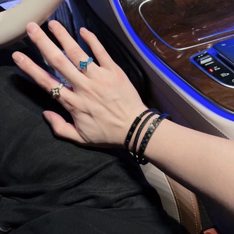 Louis Vuitton Rings OnTrend 248845