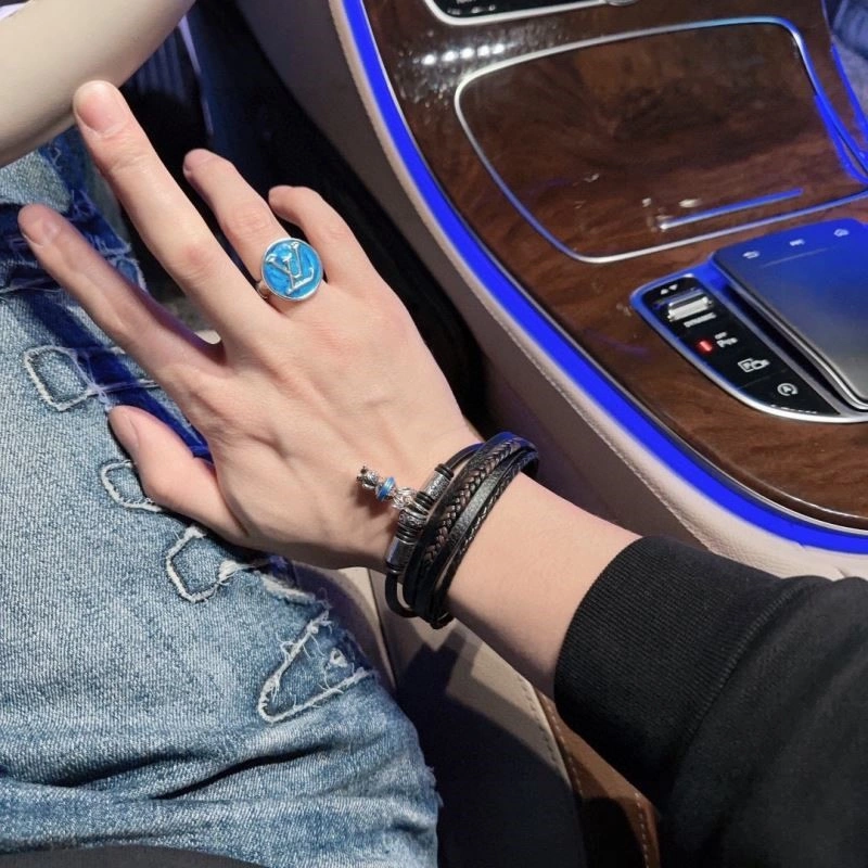 Unique Louis Vuitton Rings 248817