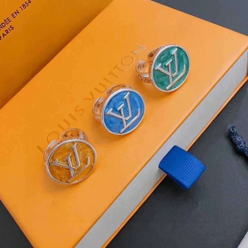 UrbanChic Louis Vuitton Rings 248827