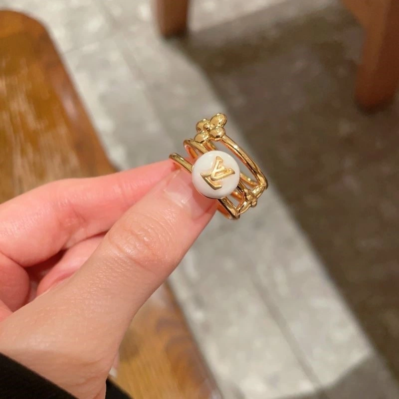 Trendsetting Louis Vuitton Rings 248828