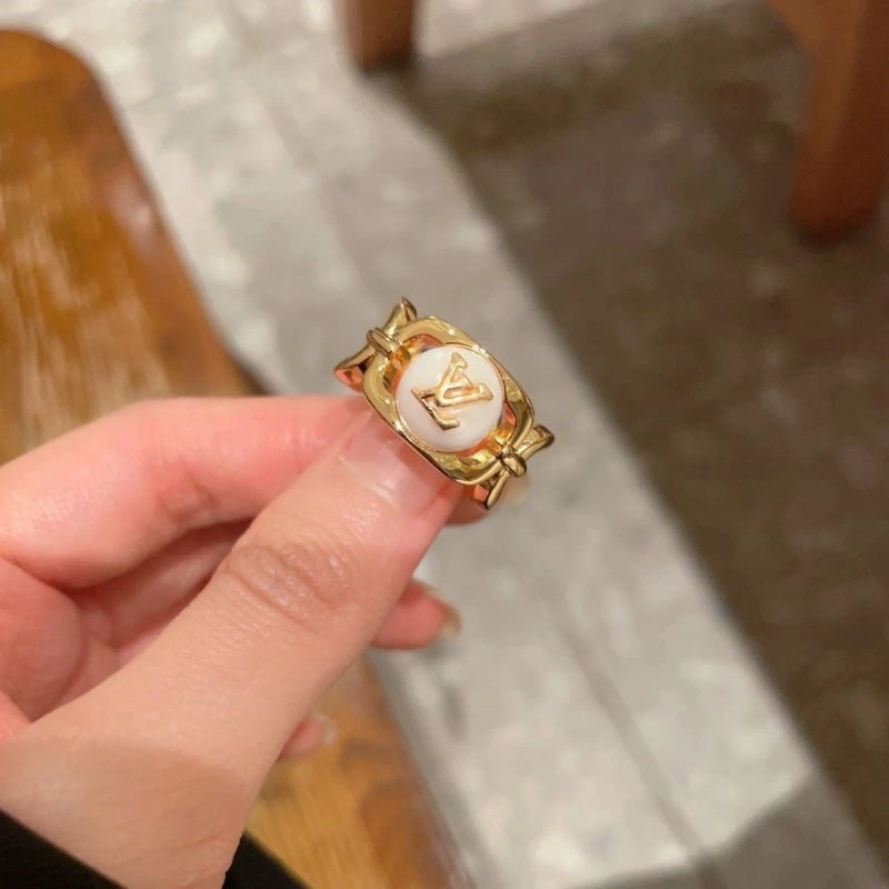 Louis Vuitton Rings Compact 248818