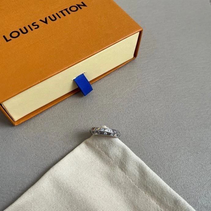 Upgraded Louis Vuitton Rings 248829