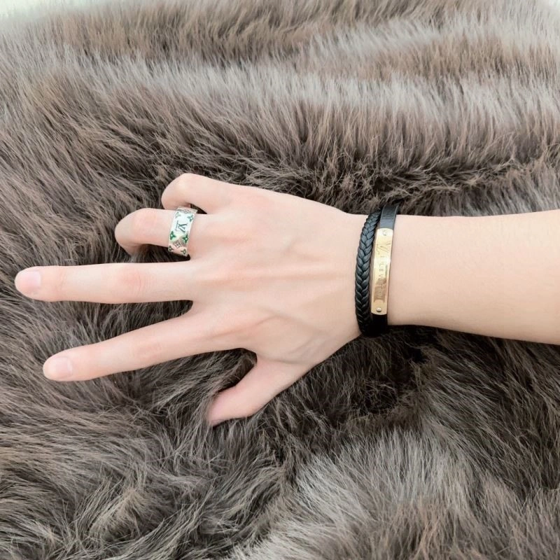 SoftTouch Louis Vuitton Rings 248814