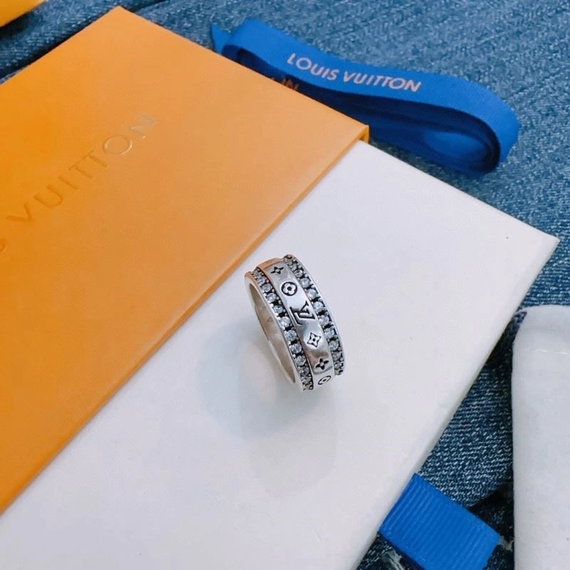 Louis Vuitton Rings Casual 248402