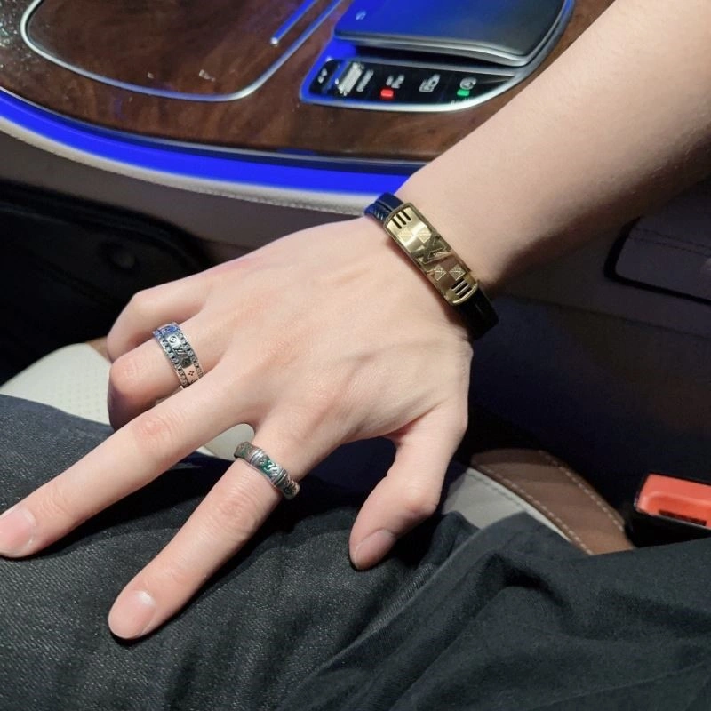 Louis Vuitton Rings Casual 248402