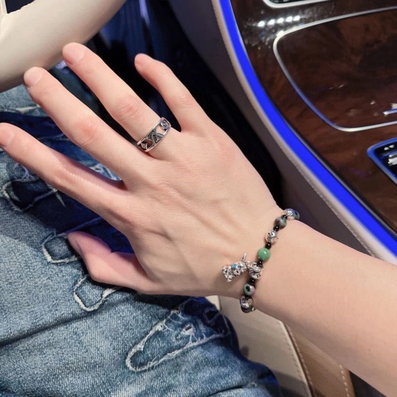 Louis Vuitton Rings Elegant 248401