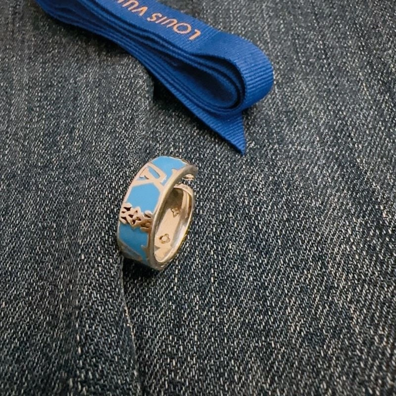 WaterResistant Louis Vuitton Rings 248390