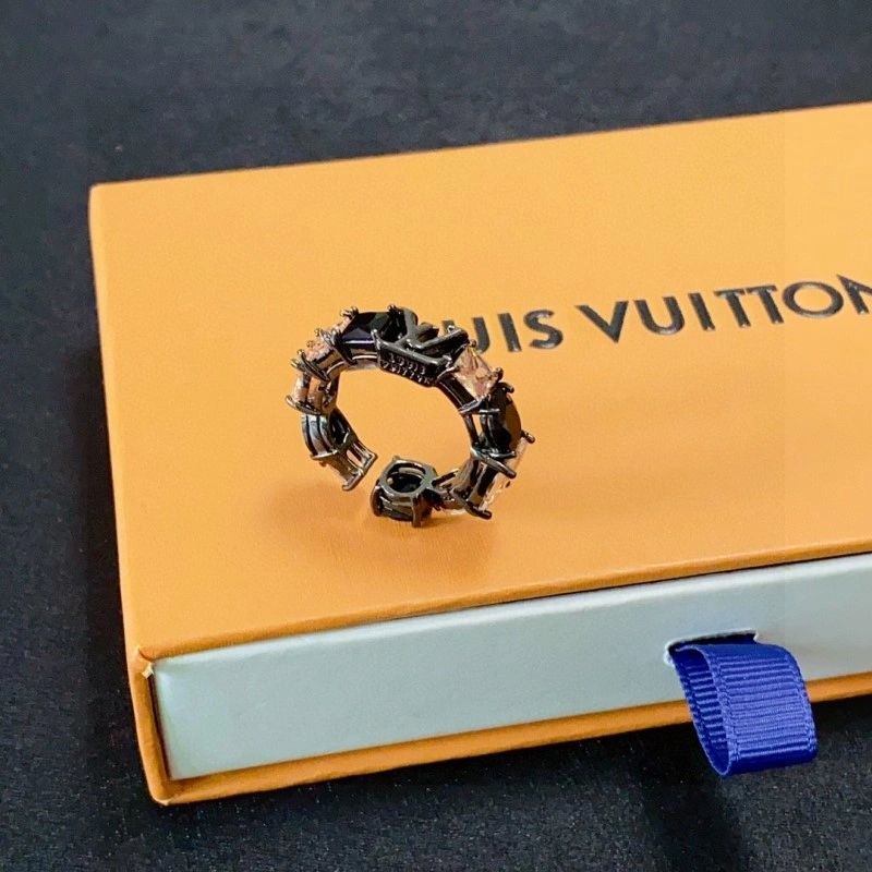 Supportive Louis Vuitton Rings 248385