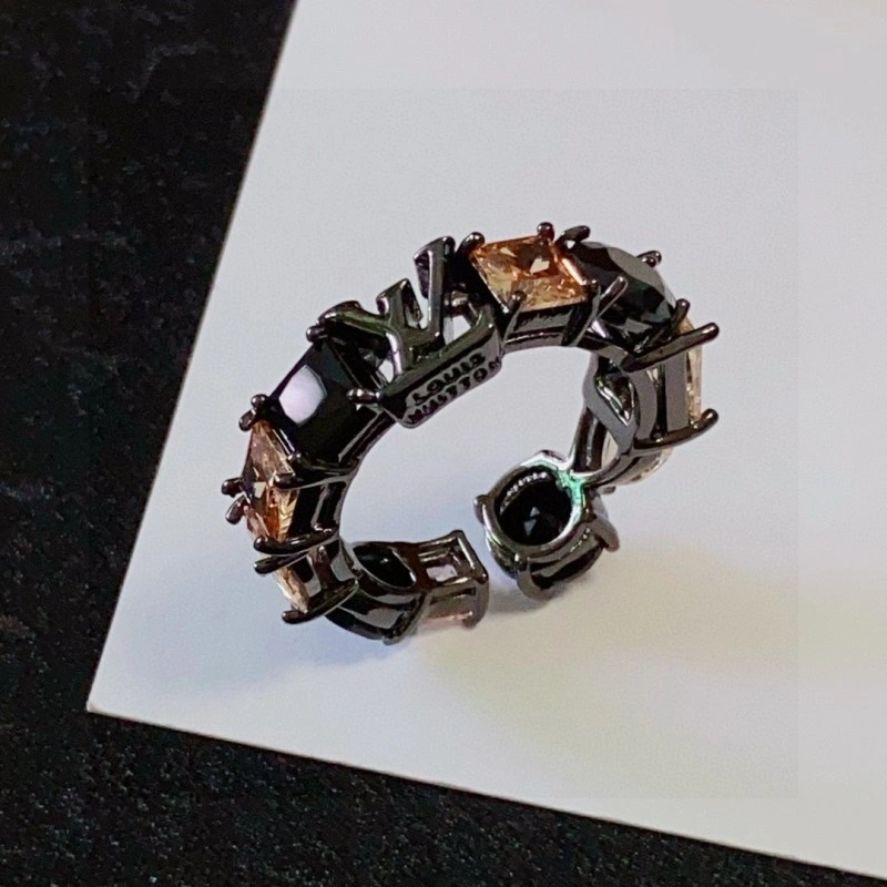Supportive Louis Vuitton Rings 248385