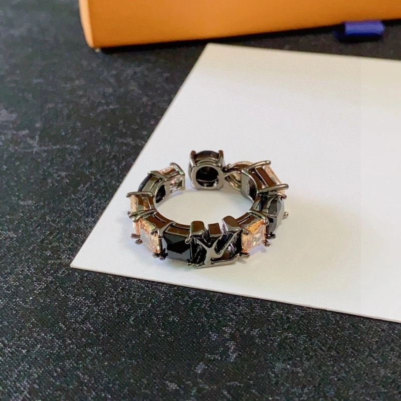 Supportive Louis Vuitton Rings 248385