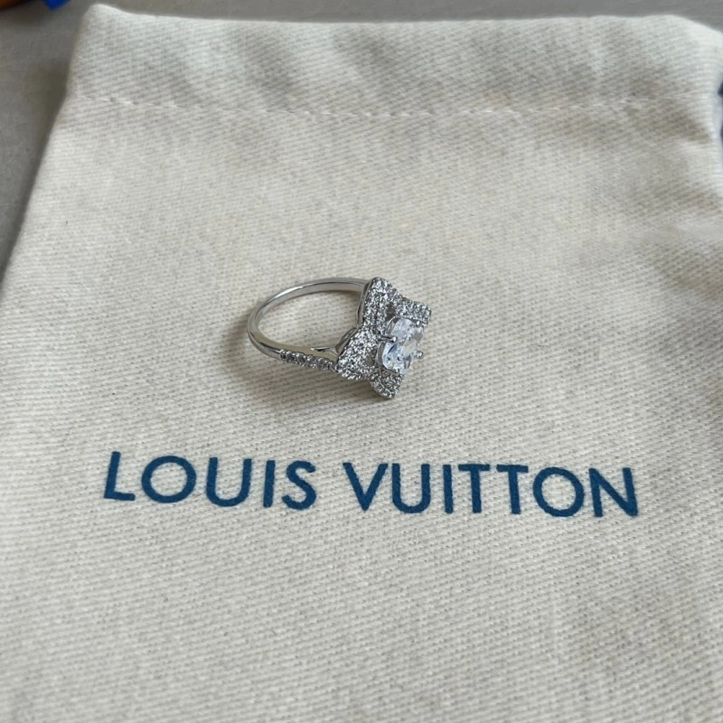 Louis Vuitton Rings FashionForward 247694
