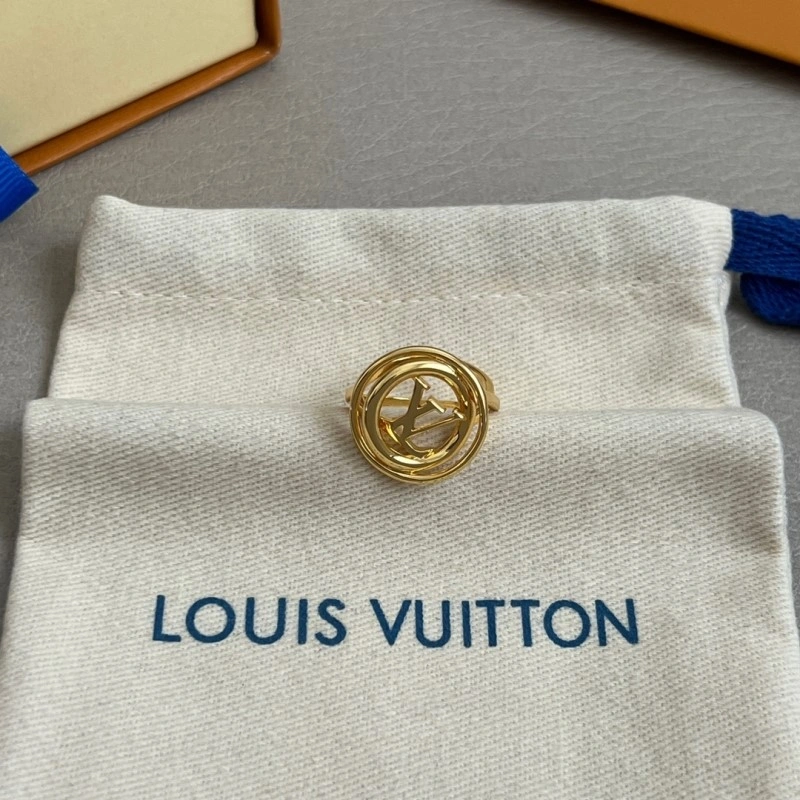 Louis Vuitton Rings Elegant 247698