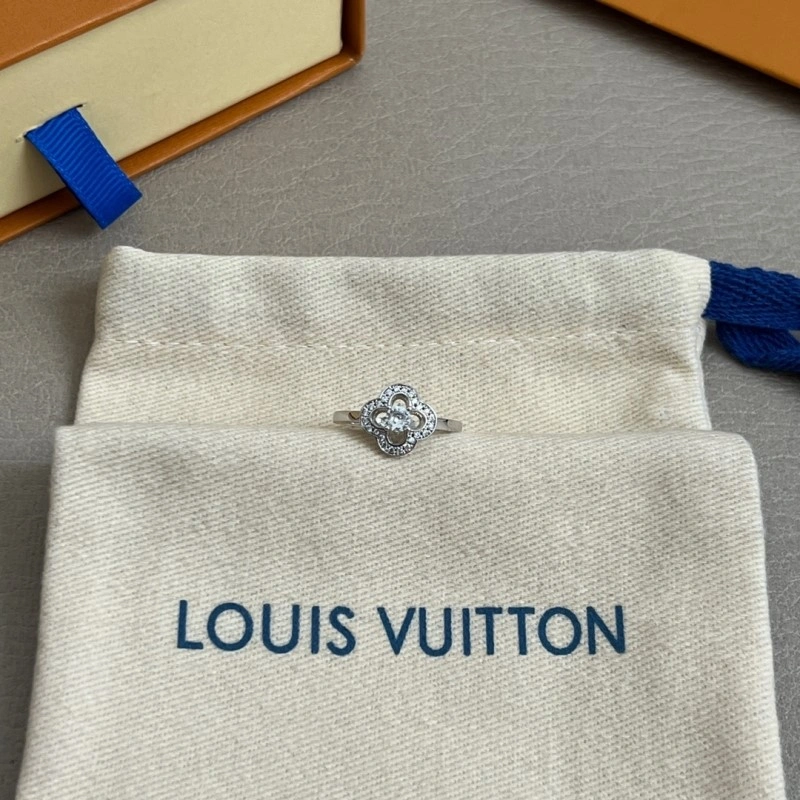 Bold Louis Vuitton Rings 247665