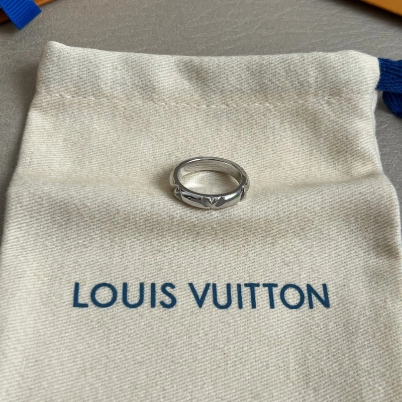 OdorResistant Louis Vuitton Rings 247652