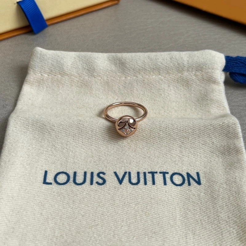 Trendsetting Louis Vuitton Rings 247647