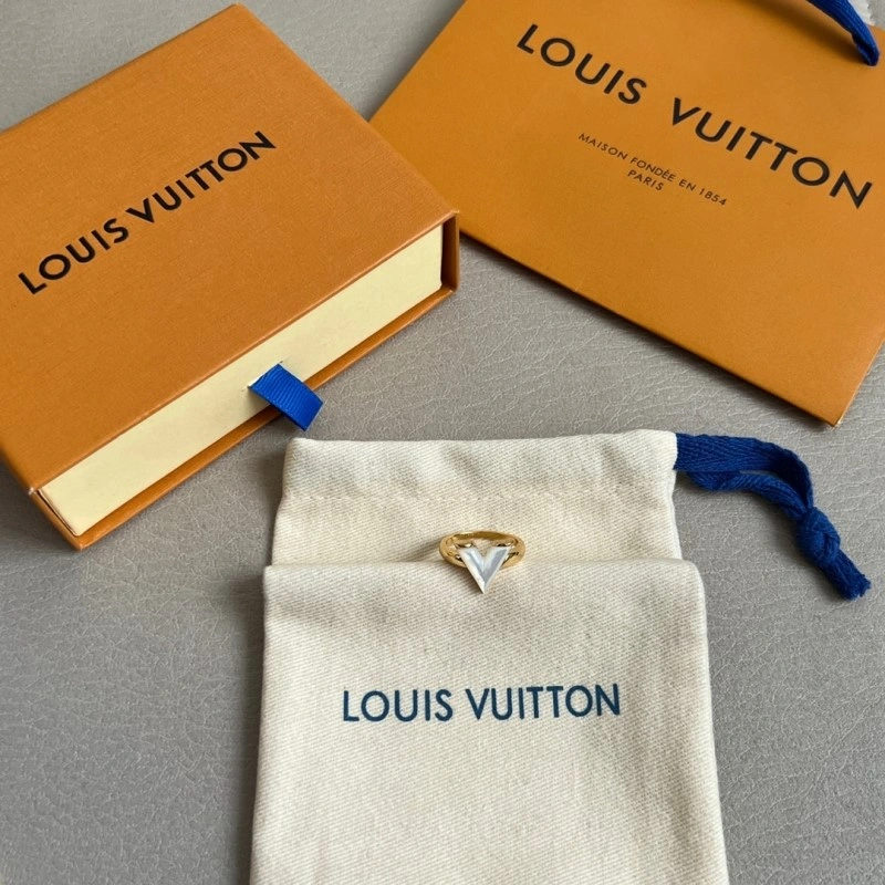 Lightweight Louis Vuitton Rings 247645