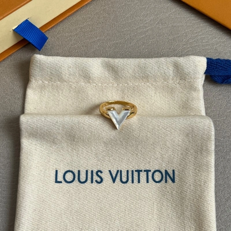 Lightweight Louis Vuitton Rings 247645