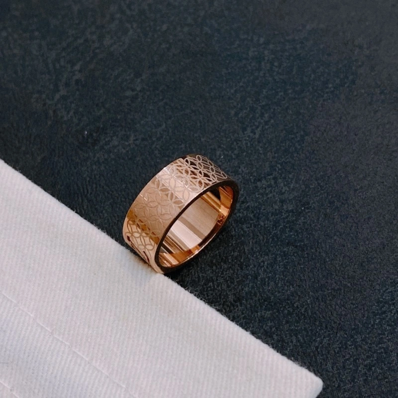 Versatile Louis Vuitton Rings 247656