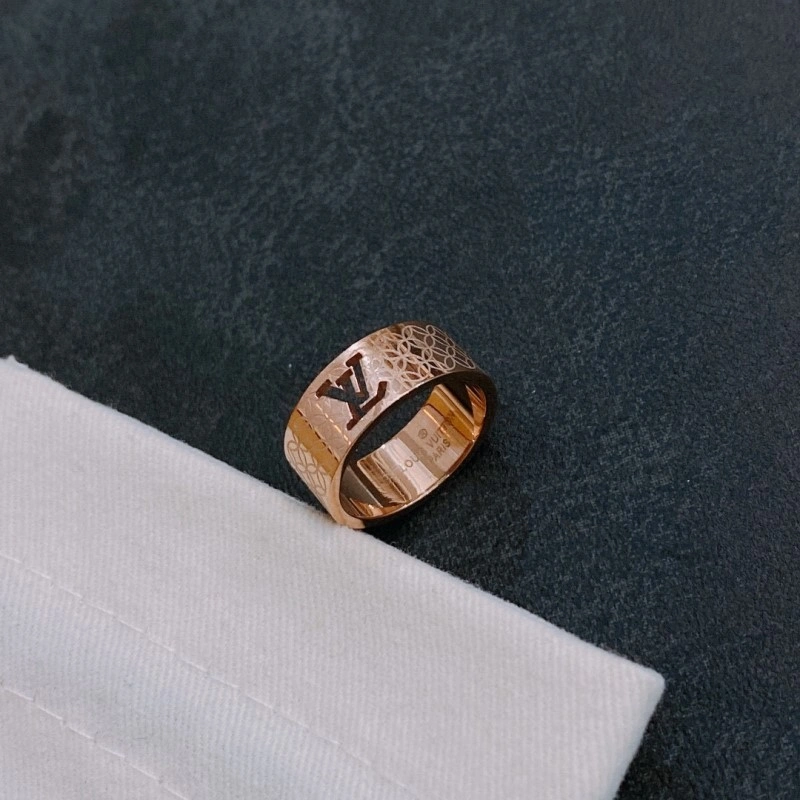 Versatile Louis Vuitton Rings 247656