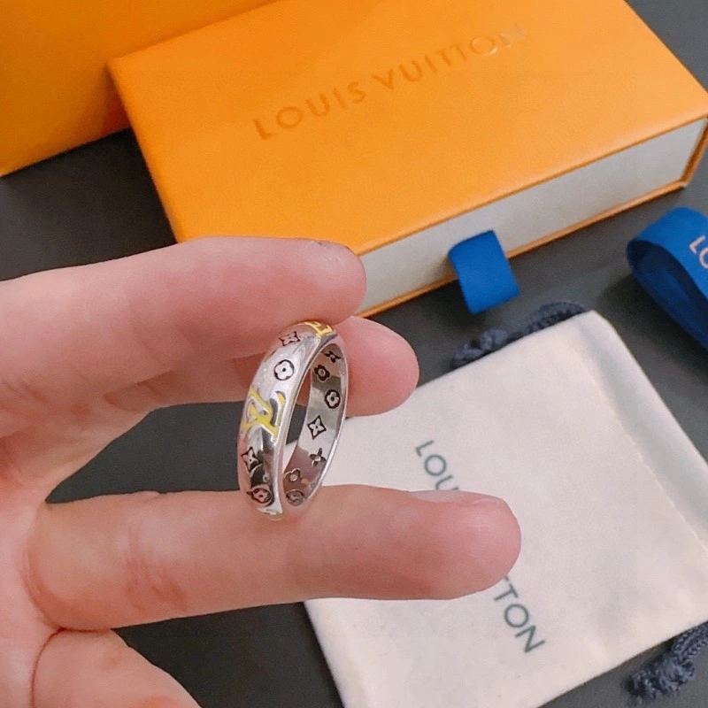 Louis Vuitton Rings Comfortable 247629