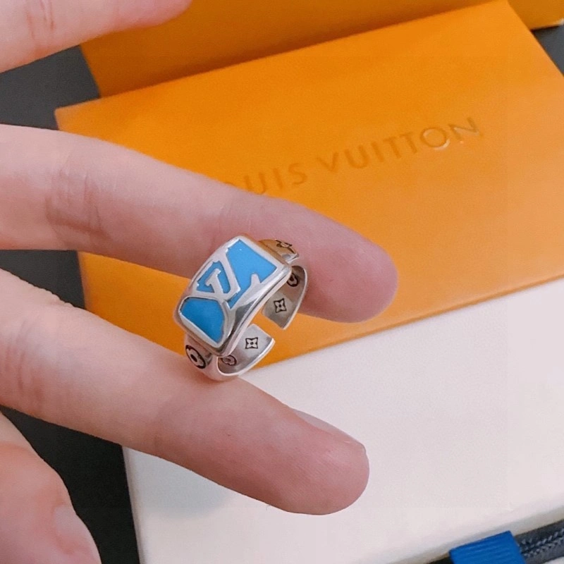 WrinkleFree Louis Vuitton Rings 247627